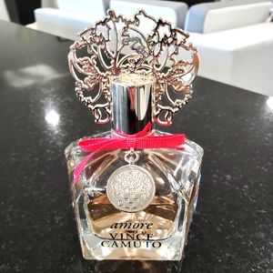 Vince camuto Amor 3.4 ounce Eud parfume